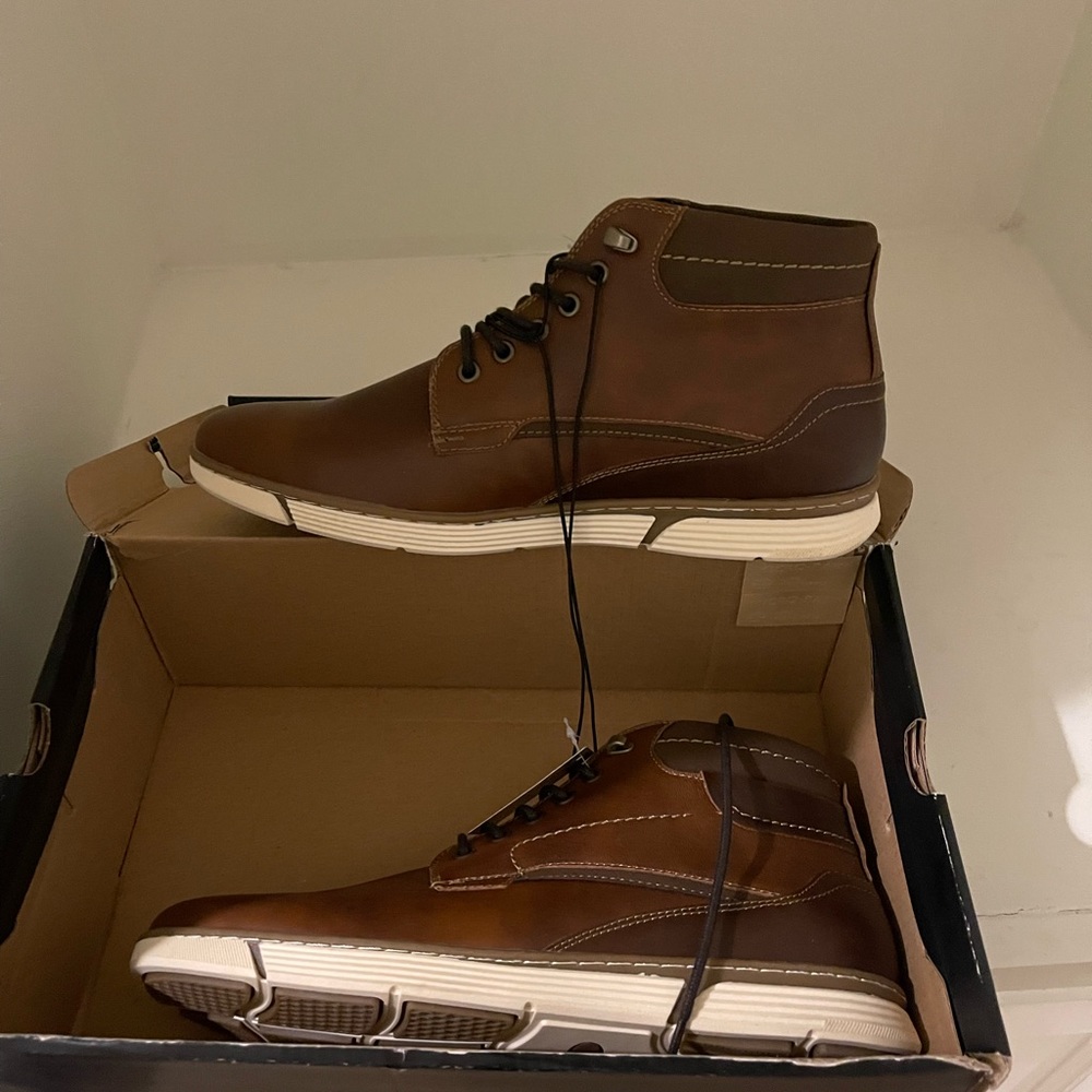 Size 11 J Ferrar boots